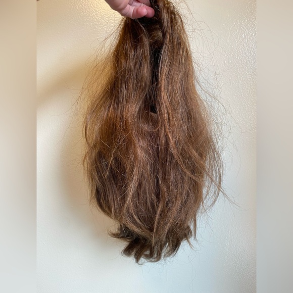 Raquel Welch- Human Hair TOPPER Memory Cap Monofilament Body Wave Layers - Picture 3 of 14